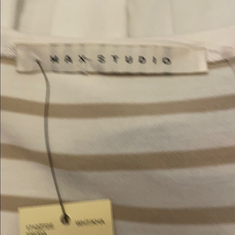 Max Studio Tee - Picture 2 of 4